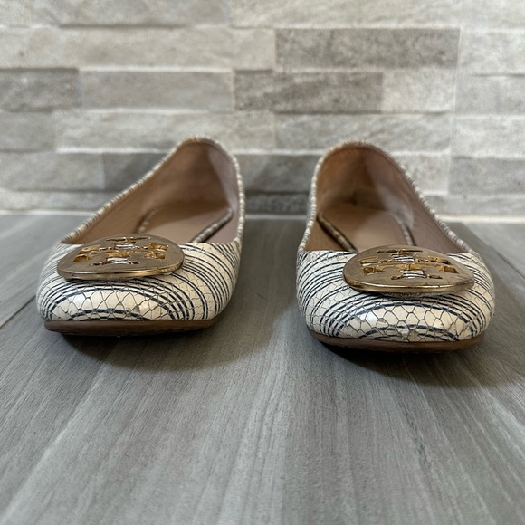 Tory Burch Snake Embossed Ballet Flats- Blue Cream Gold Hardware- Size 5.5 Women - Picture 3 of 11